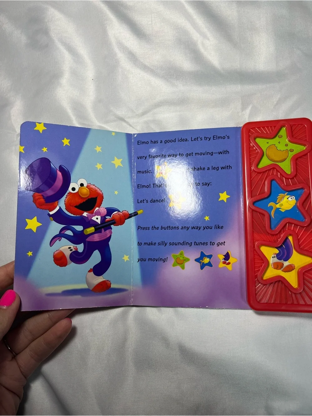 2009 Sesame Street Move With Elmo Play-A-Sound Hardcover Book‎